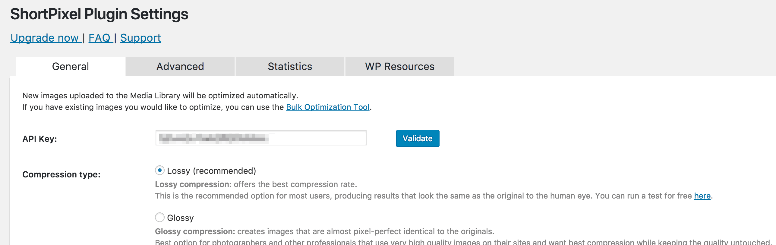 Configuring the ShortPixel plugin settings.